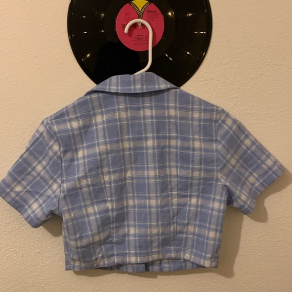 Cropped Plaid Shirt - Picture 2 of 2
